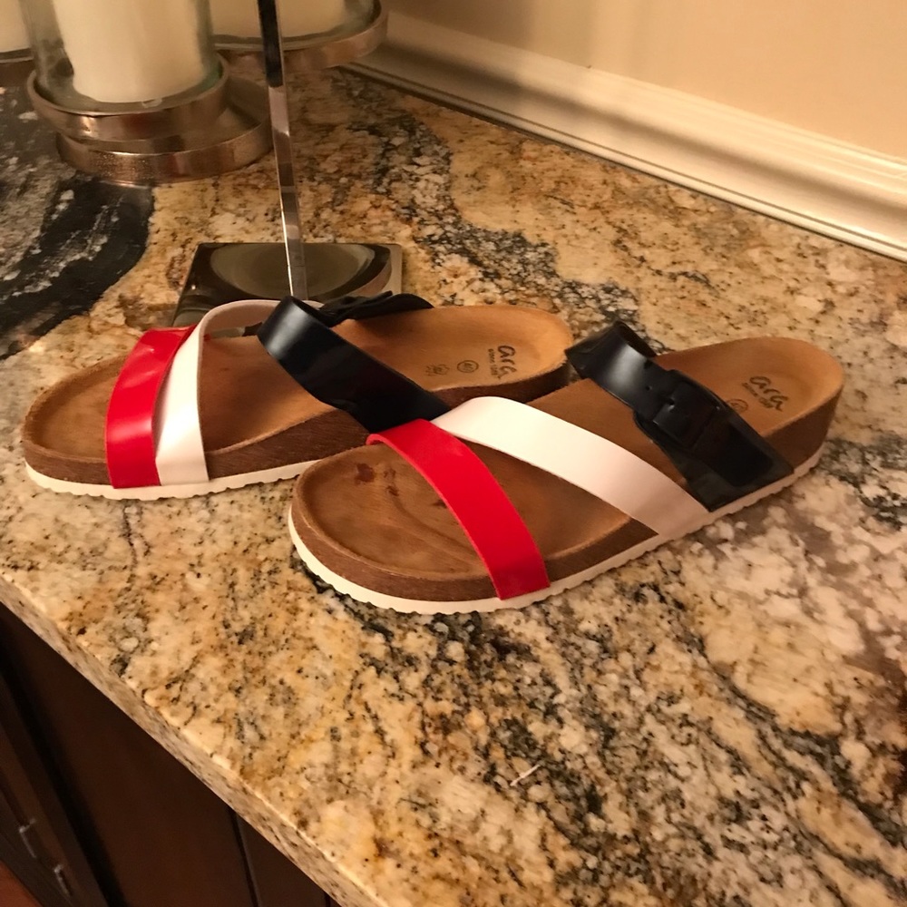 Red white and blue Ara slides